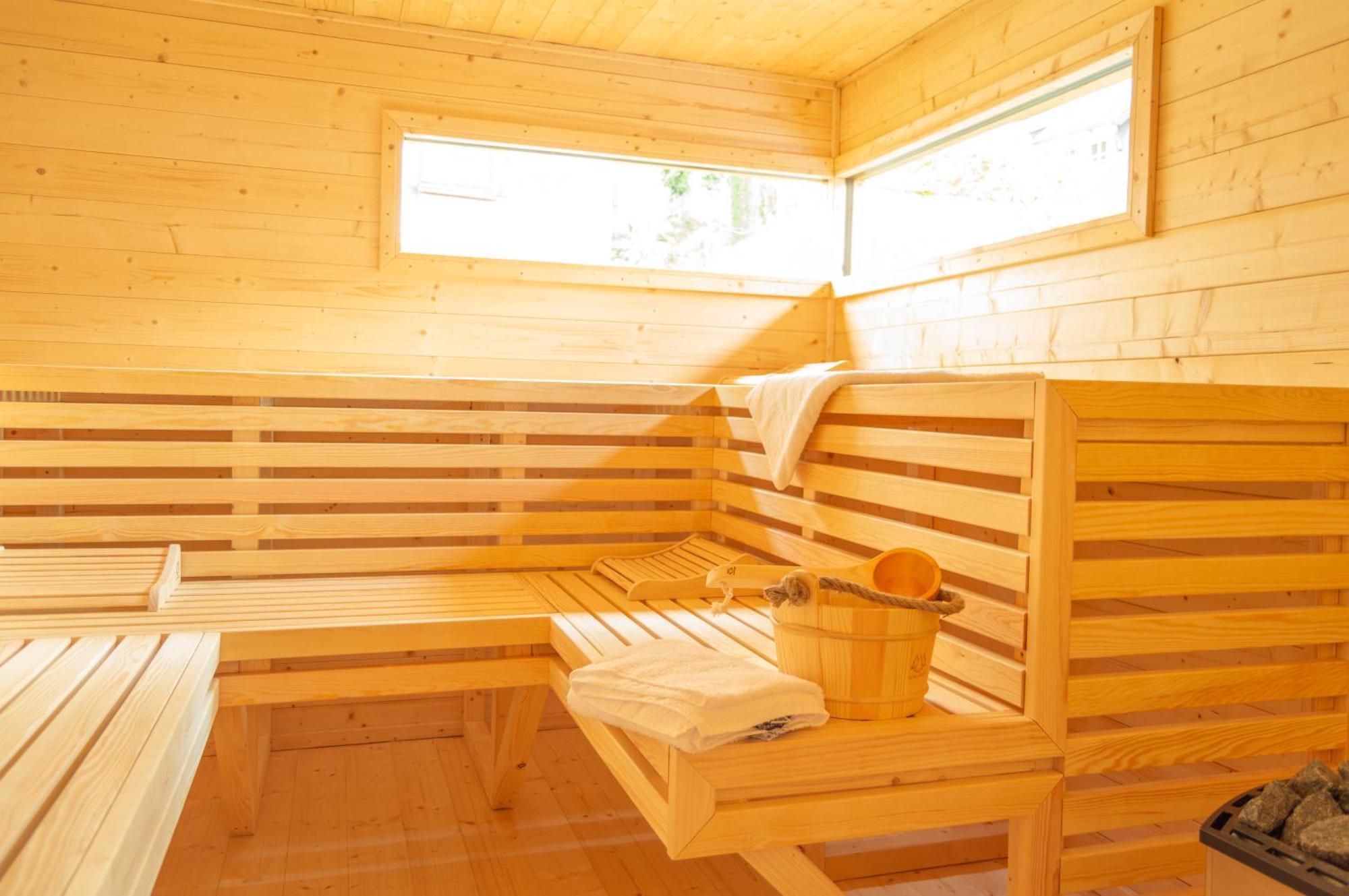 Design Trifft Harmonie Nahe Triberger Wasserfaelle Triberg im Schwarzwald Esterno foto